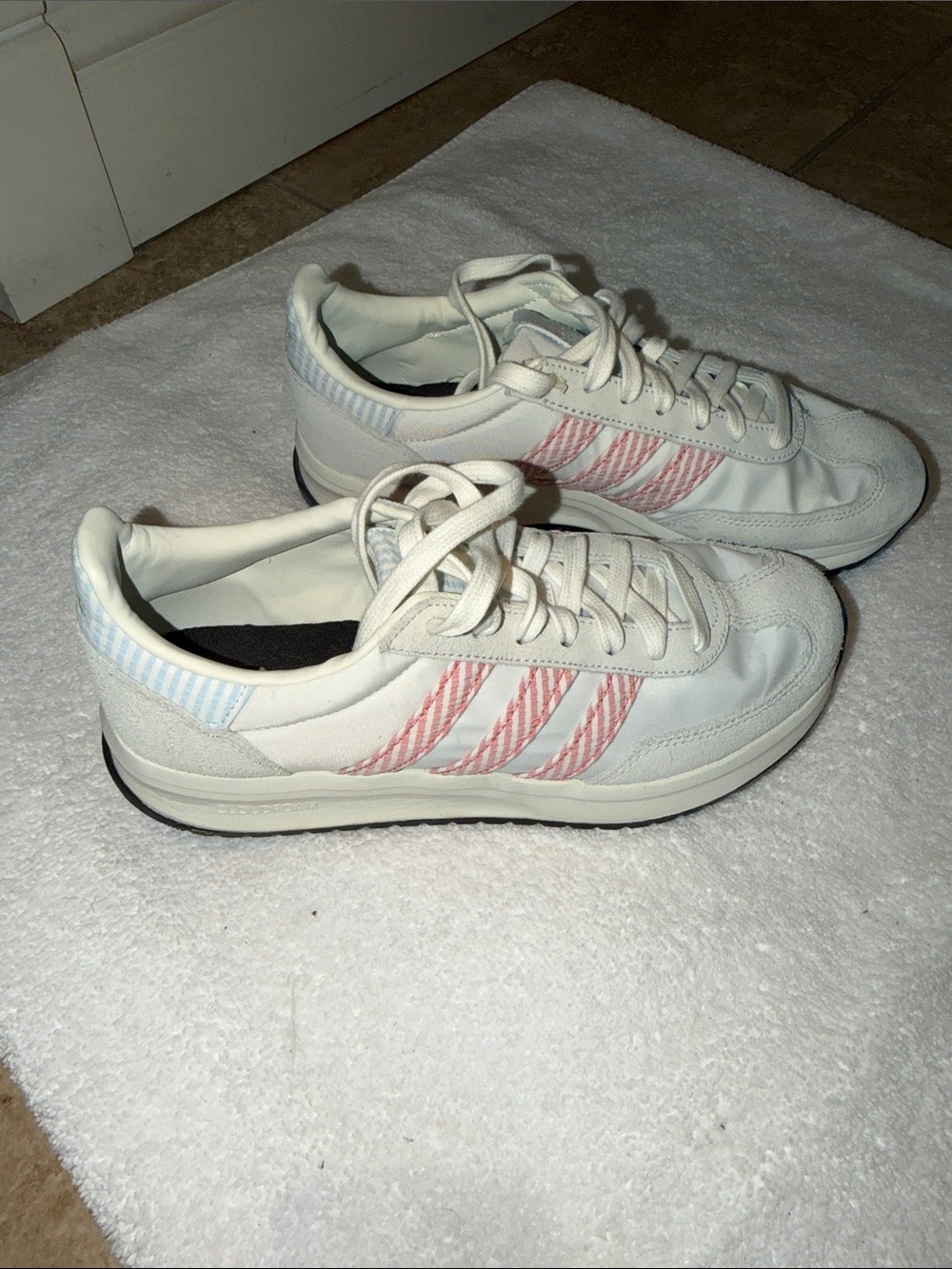 adidas Women's Cream Sneakers with Pink/Red and Blue Stripe Accents